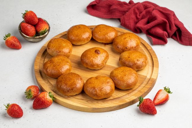 Мини пирожки клубничные, 10 шт.