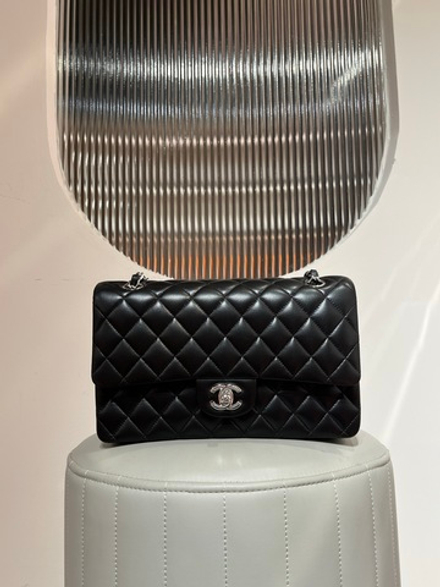 Chanel Classic 11.12 Handbag 25 cm
