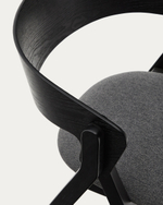 Стул Godia из дерева с черной отделкой и серым шениллом