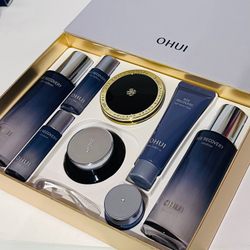 Уходовый набор антивозрастной O HUI Age Recovery 4P set.
