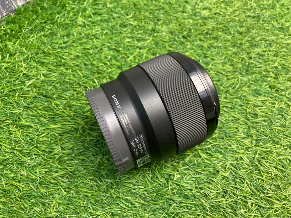 Sony 50mm 1.8 FE