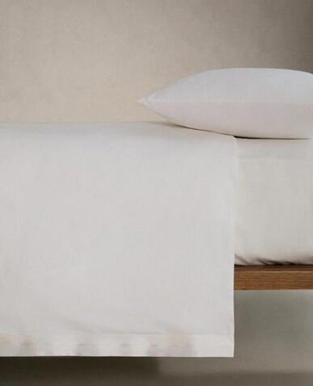 ZARA HOME САТИНОВЫЙ ПОДОДЕЯЛЬНИК С ШЕЛКОВОЙ КАЙМОЙ, ЖЕЛТОВАТО-БЕЛЫЙ