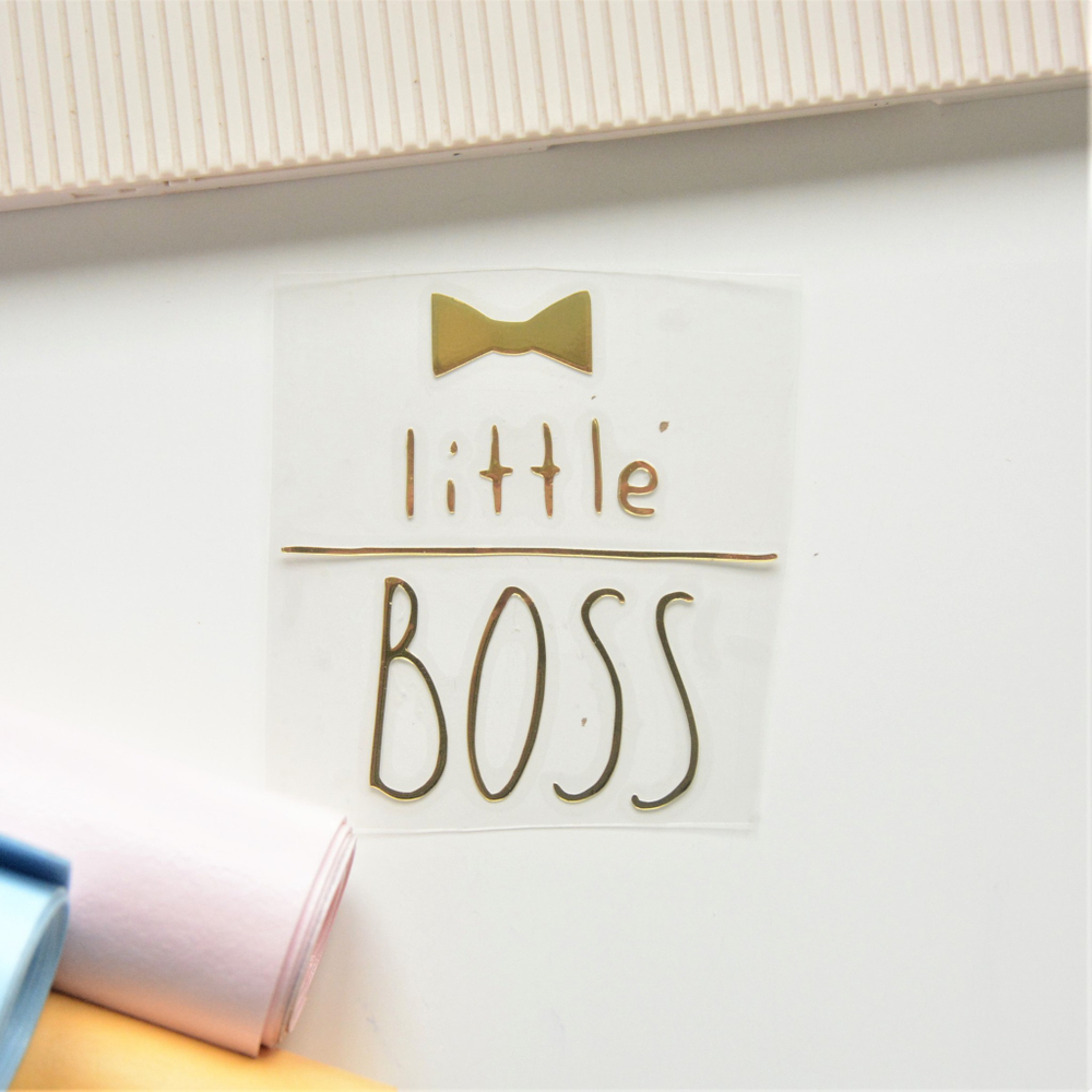 Надпись из термотрансферной пленки "Little BOSS" с бабочкой