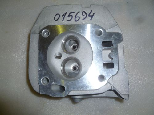 Головка цилиндра в сборе (втулки и седла) SGG5000/Head comp, cylinder