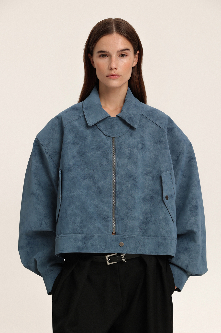 Бомбер из замши