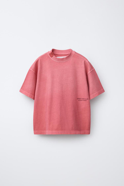 ZARA КОМПЛЕКТ ИЗ ФУТБОЛКИ И ШОРТОВ С НАДПИСЬЮ, КРАСНЫЙ