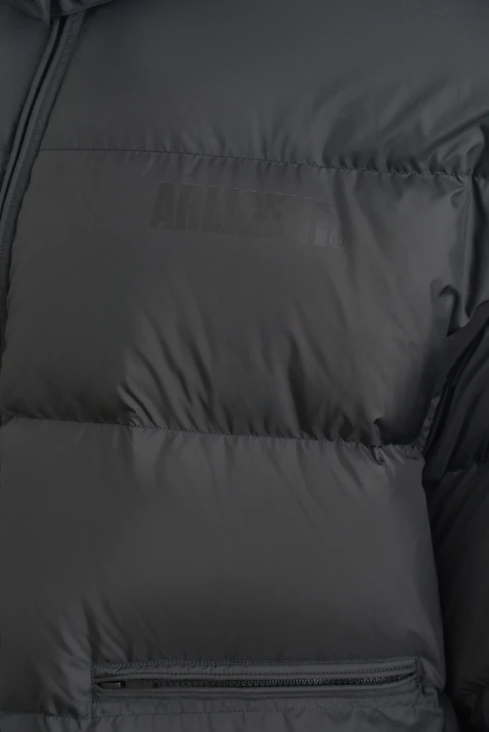 Гиперобъемный пуховик