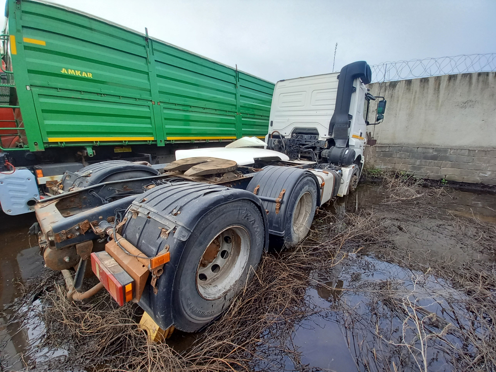КамАЗ 65206 6x4 Седельный тягач 65206-T5 (Дизельный, 12,0 л, 428 л.с., МТ)