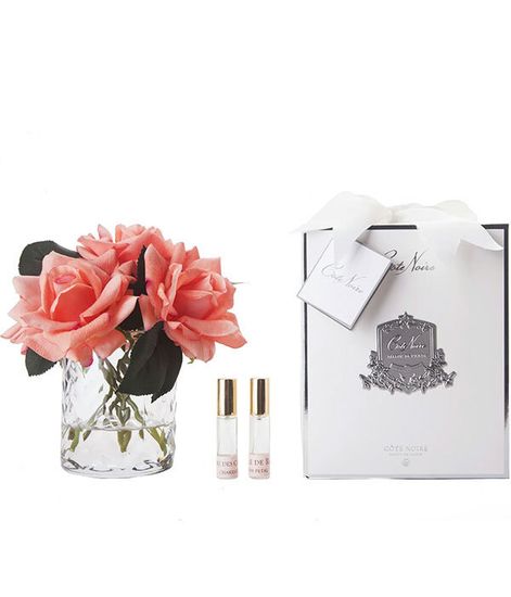 Букет коралловых французских роз в прозрачной вазе "ёлочка", Cote Noire