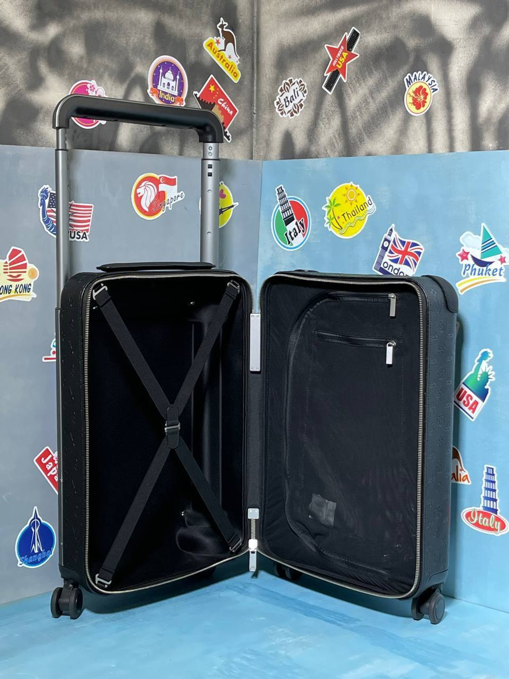 Чемодан Louis Vuitton