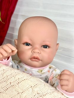 Кукла Berbesa виниловая 42см Martina (5505K)