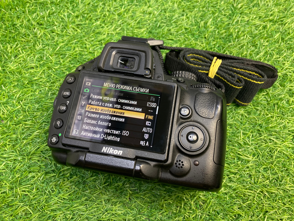 Nikon D5000 + 18-55mm 13400 кадров Покупка/Продажа