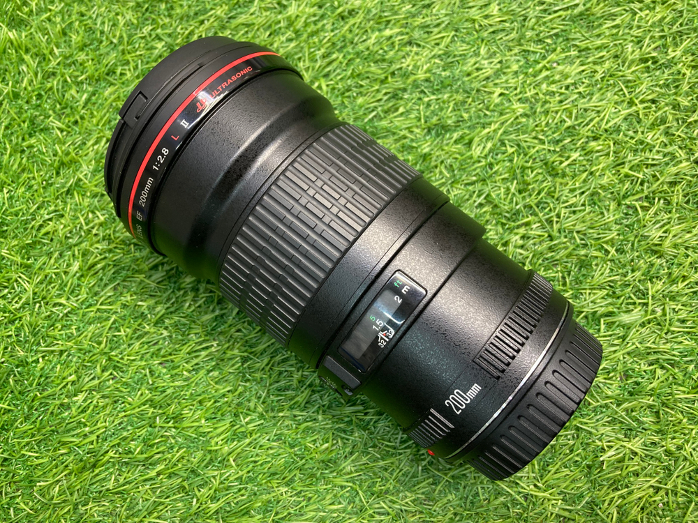Canon EF 200mm 2.8L II USM