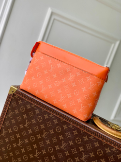 Louis Vuitton Pochette Voyage Souple