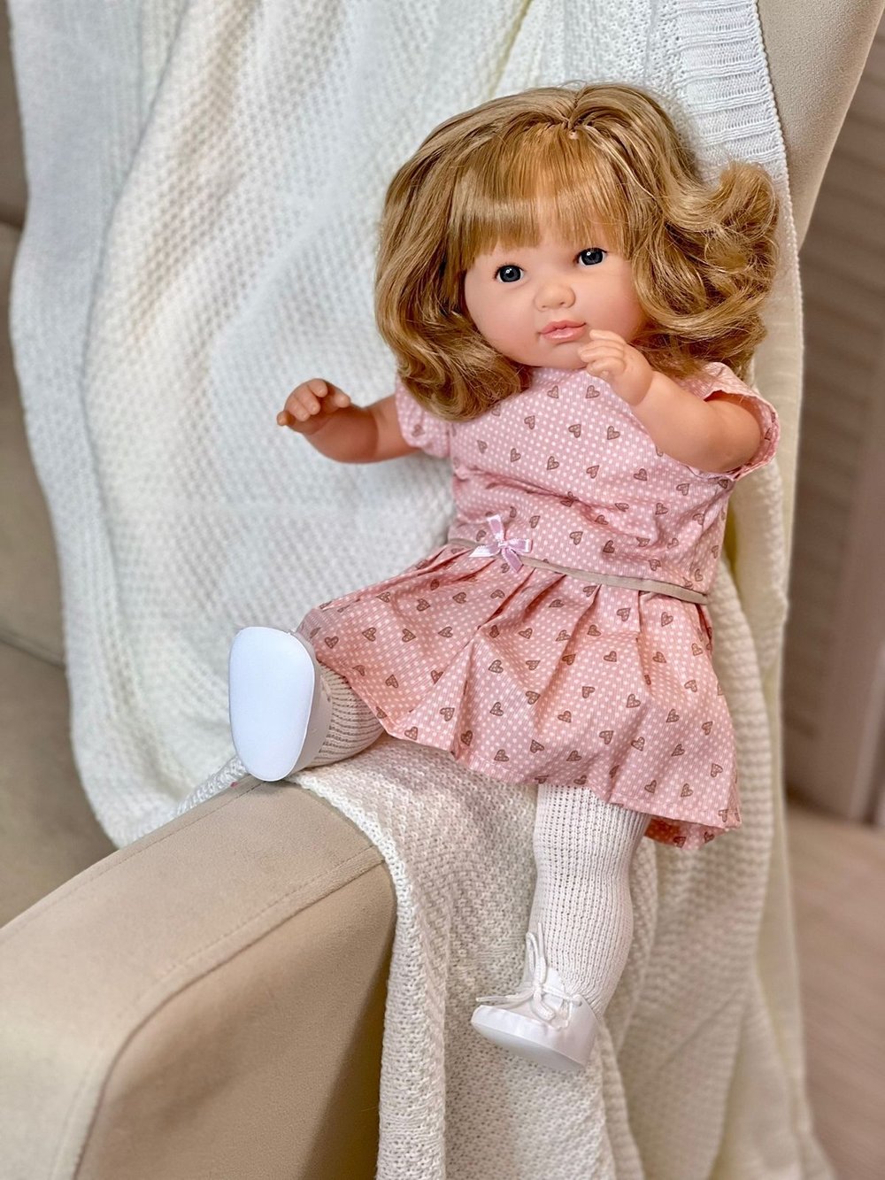 Кукла Berbesa мягконабивная 42см SANDRA в пакете (4419K)