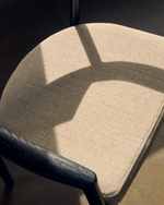 Стул Alocs из бежевой синели из массива дуба с черной отделкой FSC Mix Credit (съемный чехол)