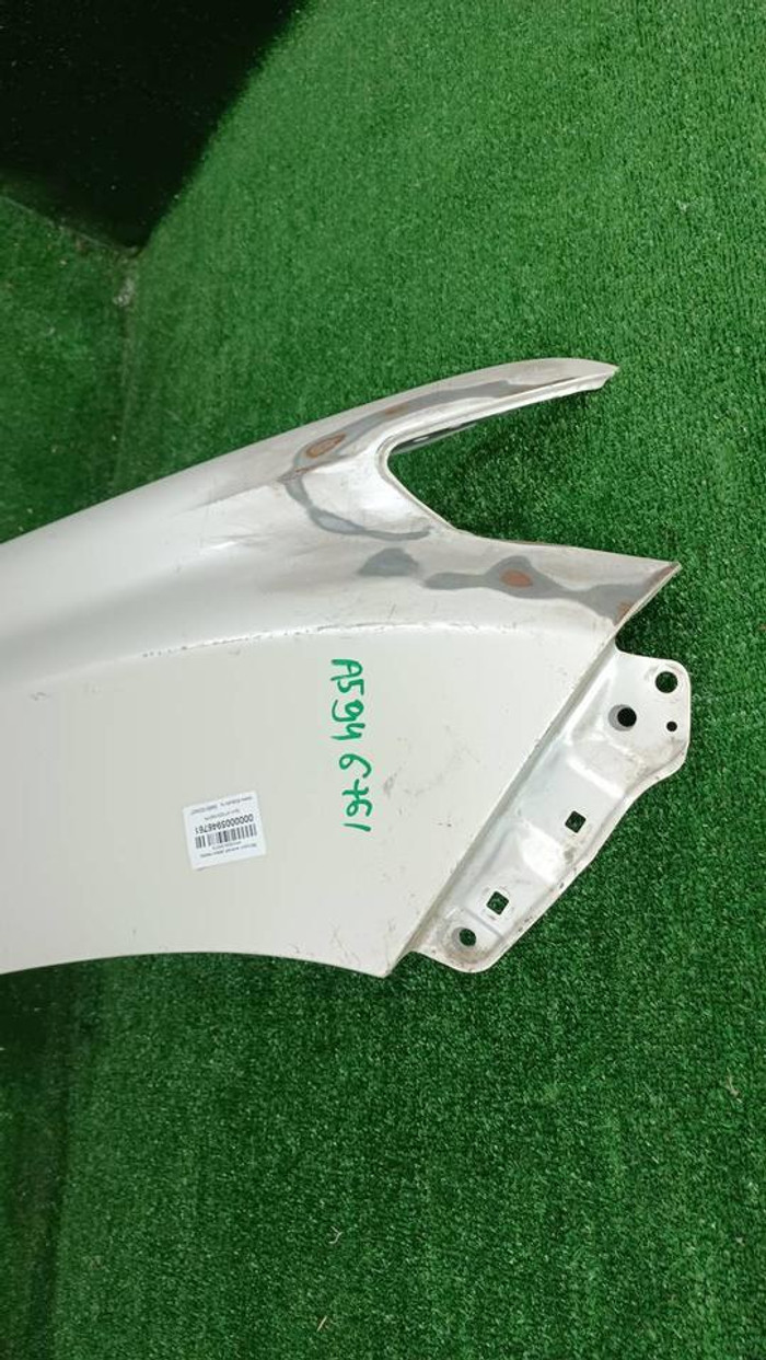 Крыло переднее правое Toyota Land Cruiser Prado 150 (2009-2017)