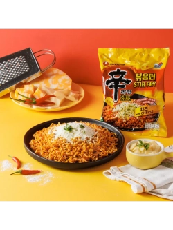 Лапша жареная с сыром Shin Ramyun Stir Fry 136 г * 3 шт