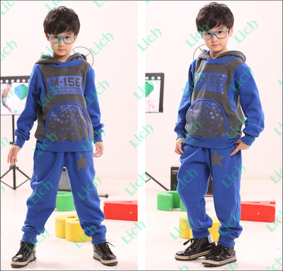 Костюм детский двухцветный с принтом звезд