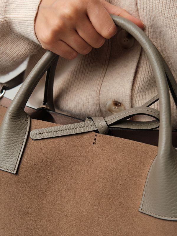 Замшевая сумка Iris DBR 31372 серо-коричневый