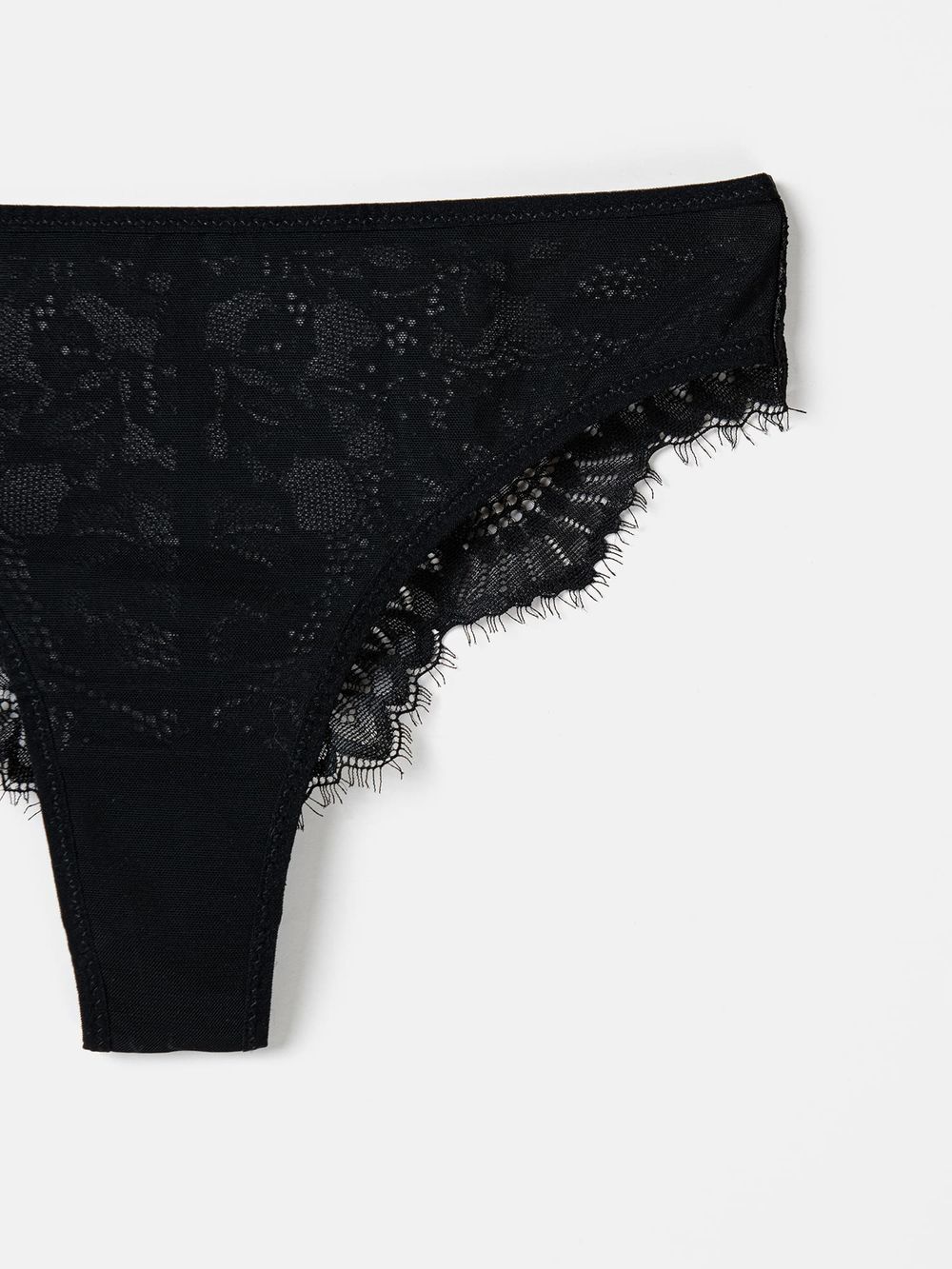 Трусы бразилиана "Черное кружево" женские