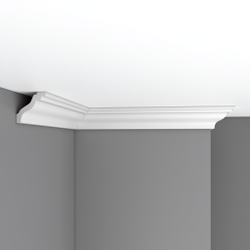 Плинтус потолочный гладкий Decomaster 96105 60х60х2400мм