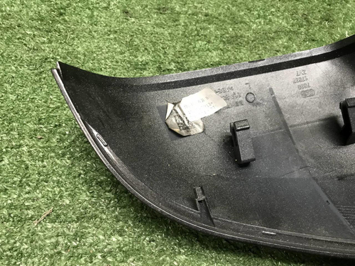 Крышка зеркала левая Bentley Bentayga (15-нв)