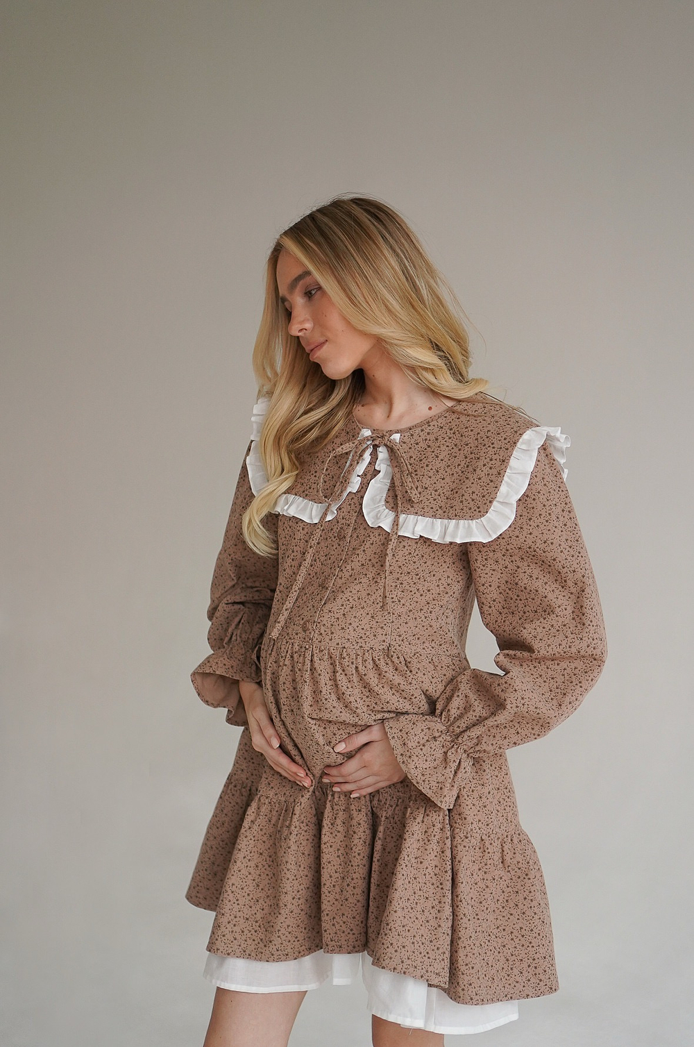 Платье Follow Me для беременных и кормящих, Бежевый с цветами