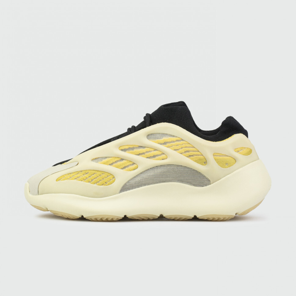 кроссовки Adidas Yeezy 700 v3 Safflower Wmns G54853