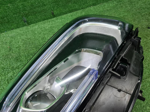 Фара правая Mercedes GLB X247 (2019-2023) LED