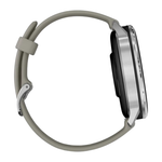 Спортивные часы Garmin Venu 4, 45 мм, серебристо-серый силиконовый ремешок Безель из нержавеющей стали серебристого цвета, корпус серебристого цвета, AMOLED-дисплей со стеклом Gorilla Glass. Ремешок с классической застёжкой — на запястье обхватом 135–200