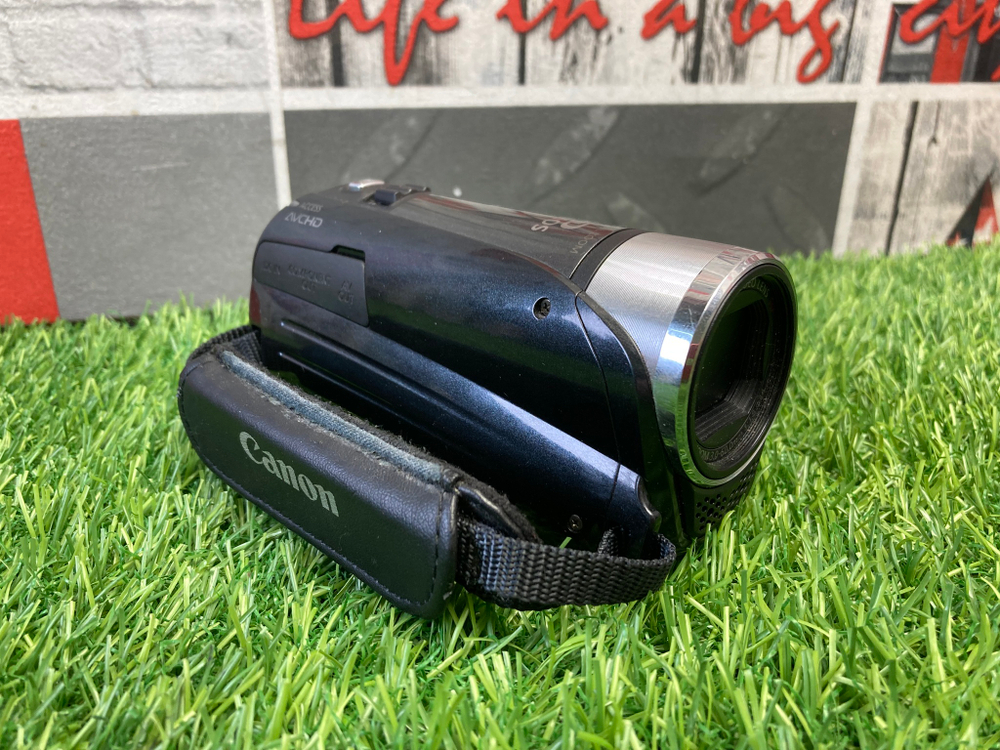 Видеокамера Canon VIXIA HF R21 Покупка/Продажа