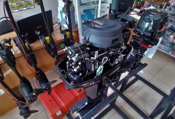 2х-тактный лодочный мотор HDX R SERIES TE 18 BMS Б/У