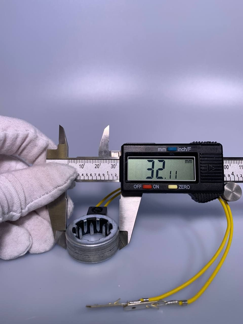 Таходатчик. Датчик холла на стиральную машину BEKO 372205505