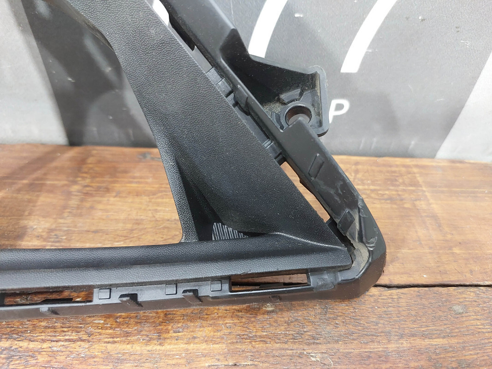 Накладка ПТФ передняя правая Hyundai Solaris 2 (HCR) 20-нв Б/У Оригинал 86522H5500