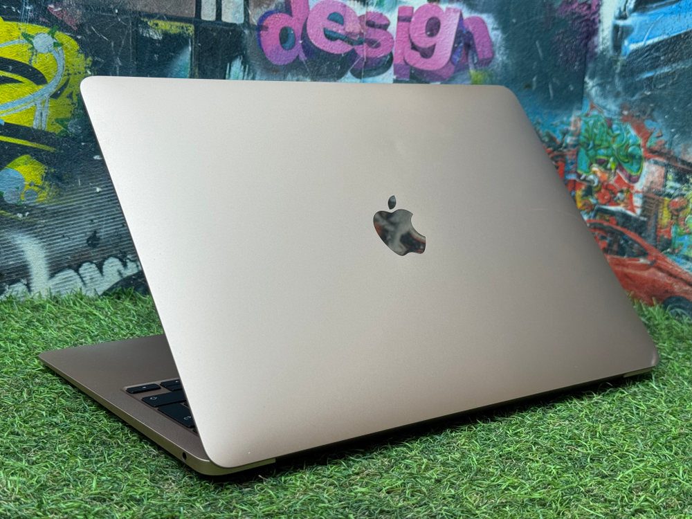 MacBook Air 13 M1 8/256GB A2337