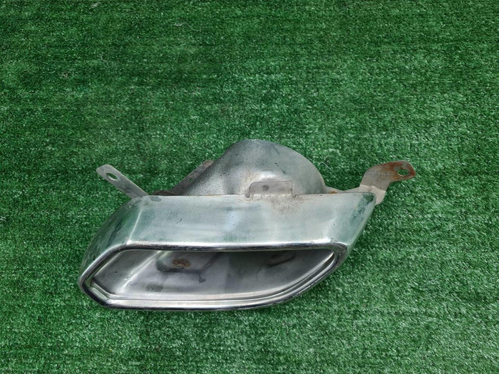 Насадка глушителя левая Chery Tiggo 8 Pro (21-24)