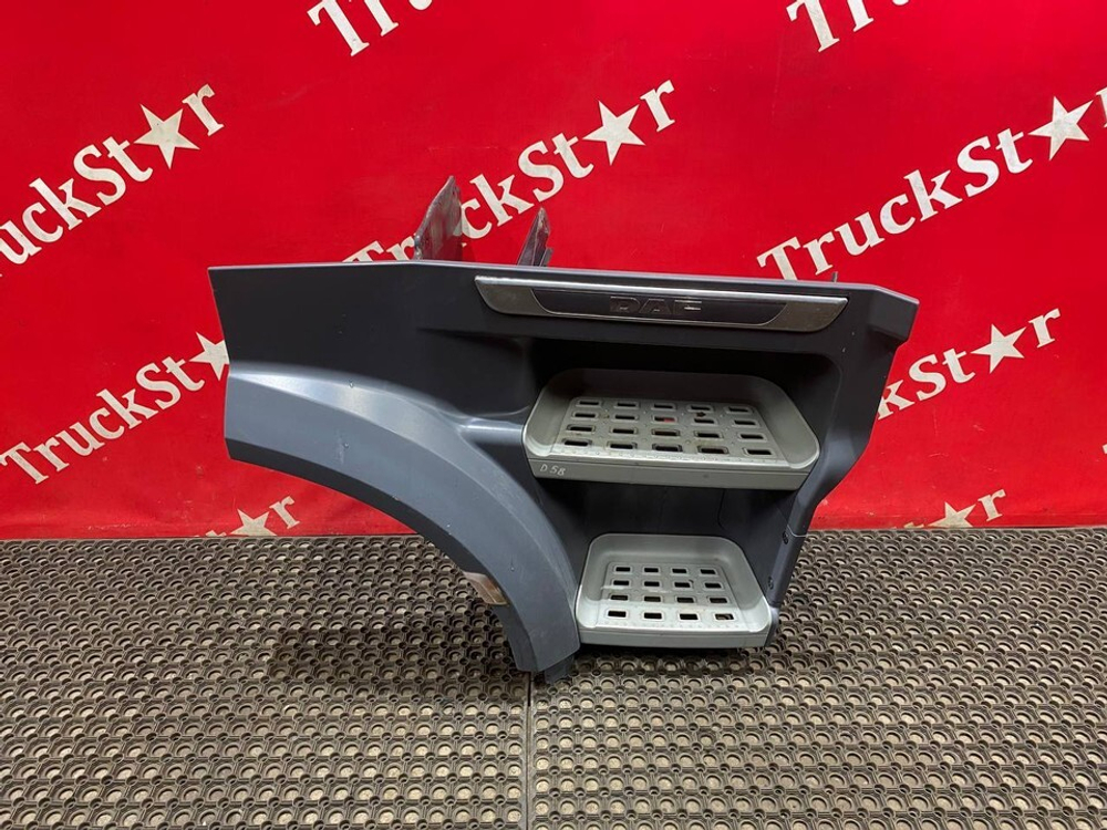 Корпус подножек правый 2019г