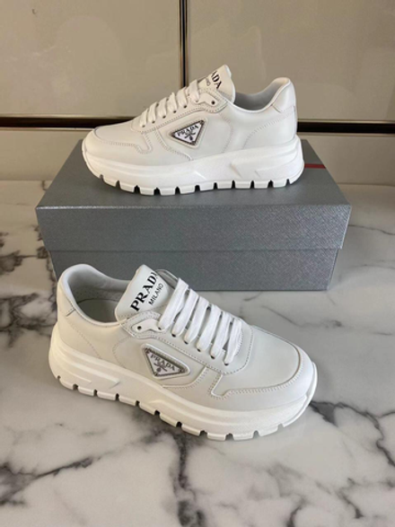 Кроссовки Prada