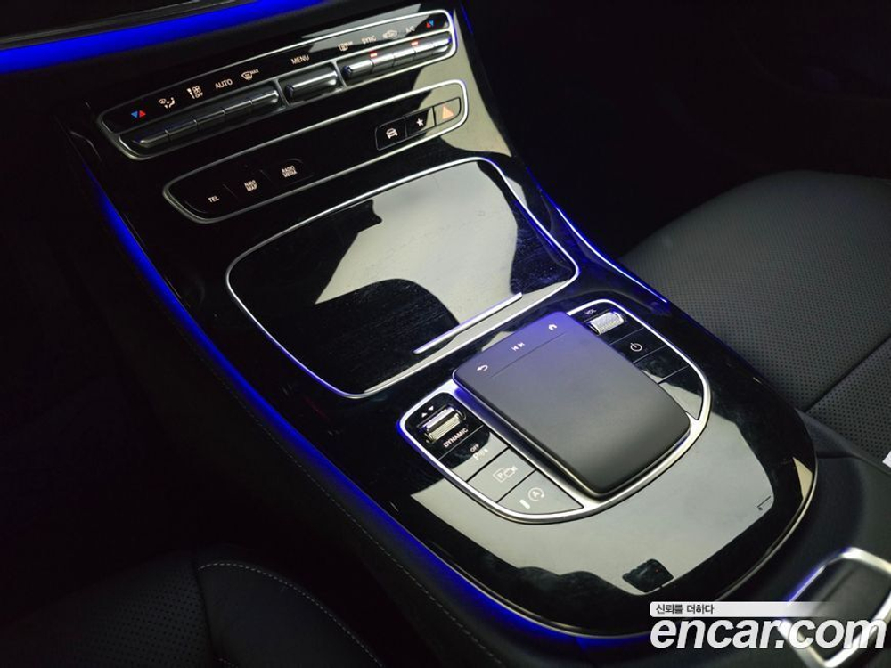 Mercedes-Benz E-Class W213 E250 Avangarde (11.2023)