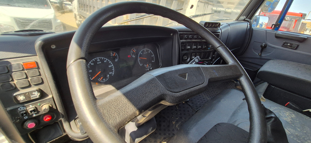 КамАЗ 6520 6x4 Самосвал 6520-53 (Дизельный, 11,8 л, 400 л.с., МТ)