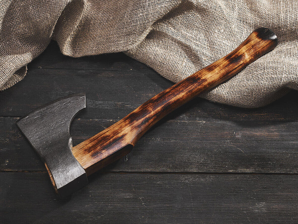 Топор "Дорожный", рукоять комель берёзы (обжиг)