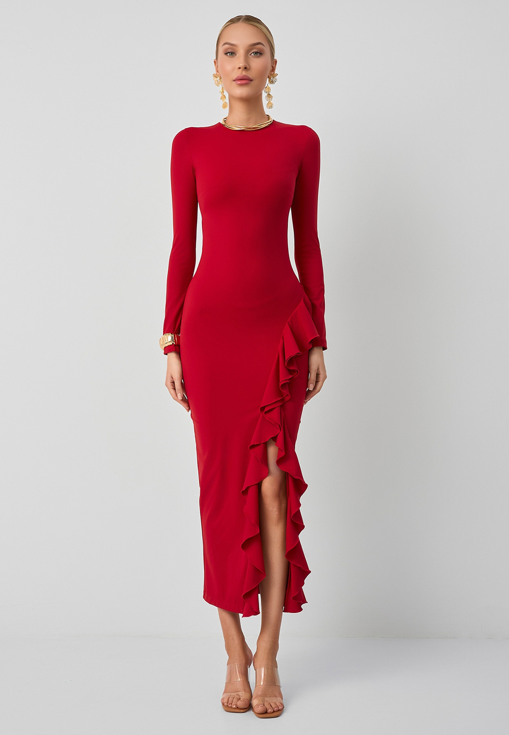 Платье с воланом красное