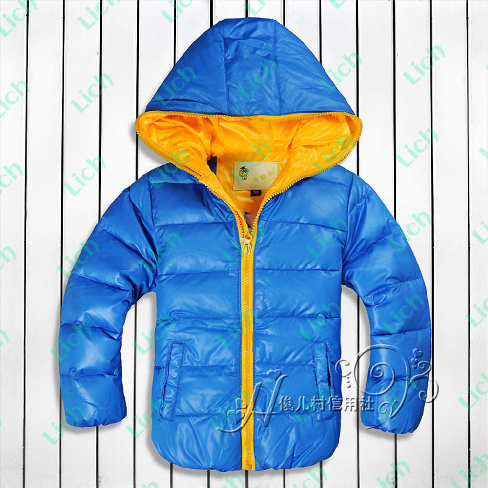 Пуховик короткий с контрастной подкладкой и молнией