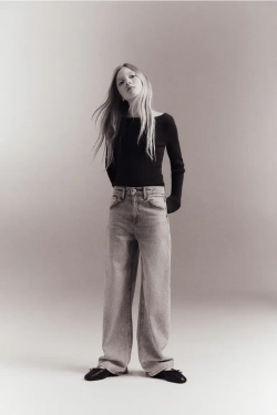 H&M Джинсы с эффектом потертости, голубой