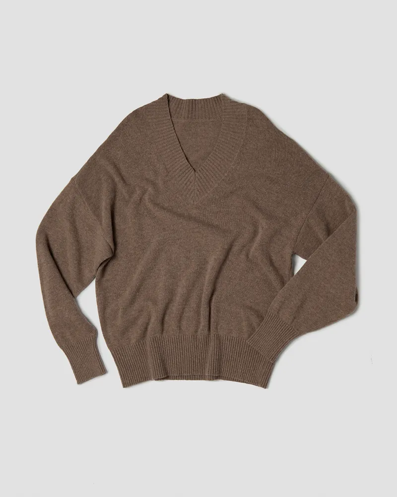 Свободный джемпер из шерсти песочный