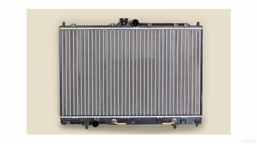 Радиатор охлаждения Mitsubishi Lancer 9