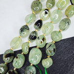 Пренит природный, крупная галтовка, 12-15 мм, камни овалы, штучно.