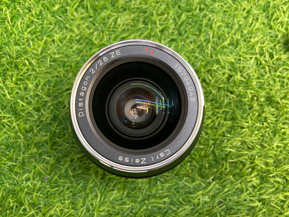 Carl Zeiss Distagon T* 2/28mm Покупка/Продажа