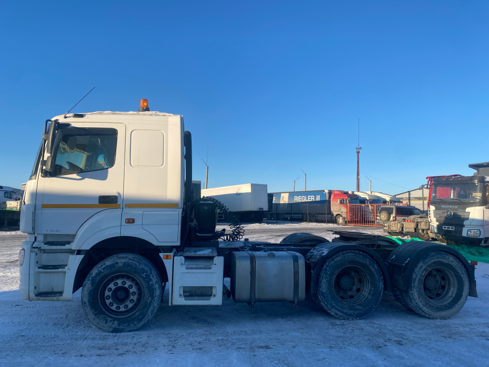 КамАЗ 65206 6x4 Седельный тягач 65206-005-87(S5) (Дизельный, 12,0 л, 401 л.с., МТ)